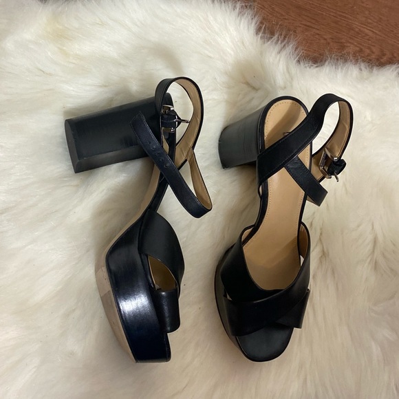 Michael Michael Kors 9M leather platform sandals - Picture 4 of 8